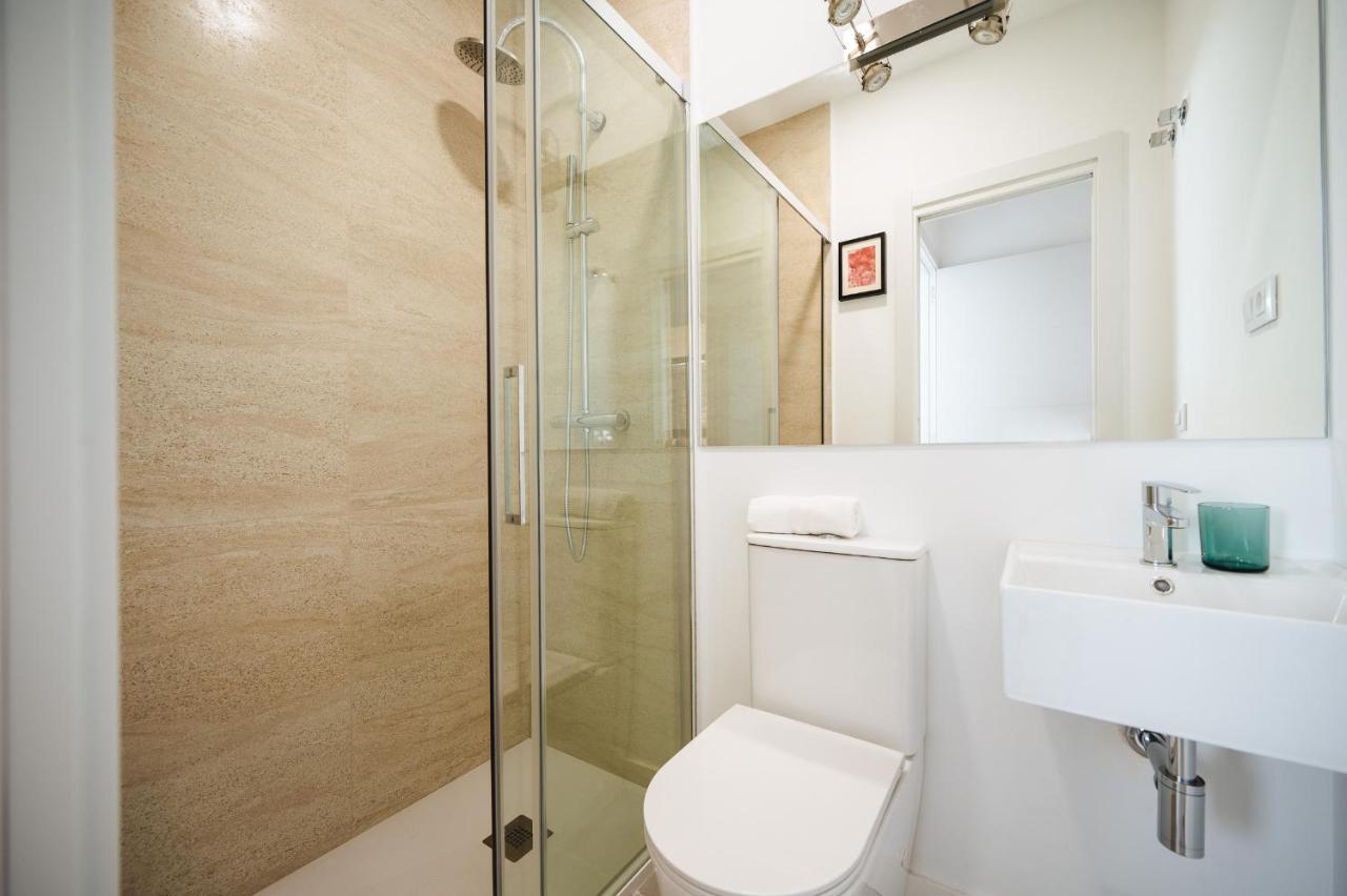 Urban Pulses Nervion Apartment Seville Ngoại thất bức ảnh