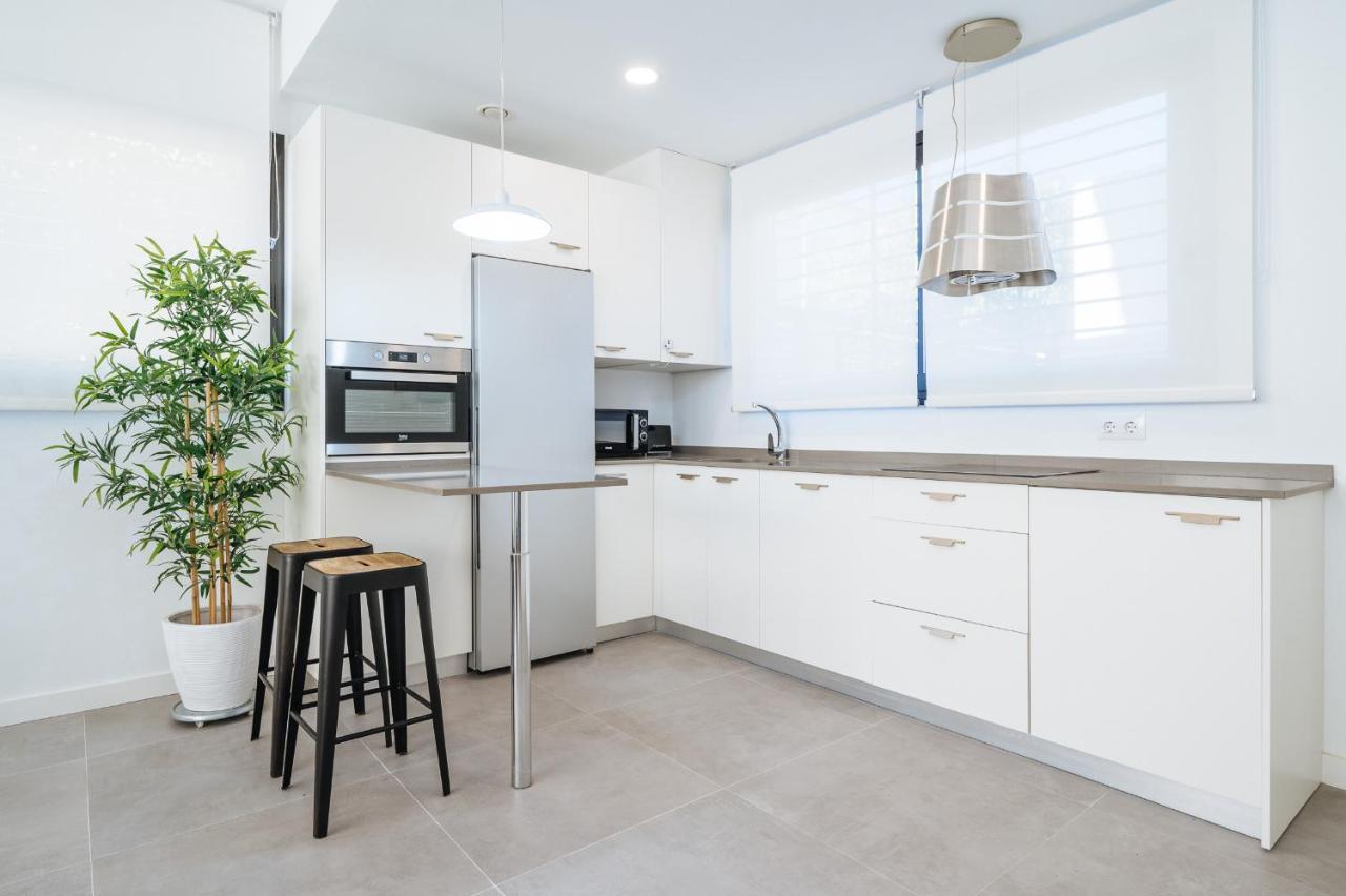 Urban Pulses Nervion Apartment Seville Ngoại thất bức ảnh