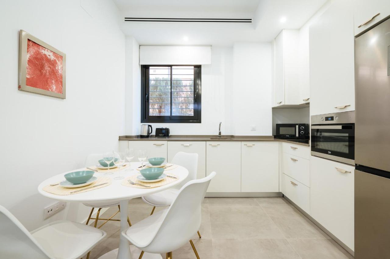 Urban Pulses Nervion Apartment Seville Ngoại thất bức ảnh