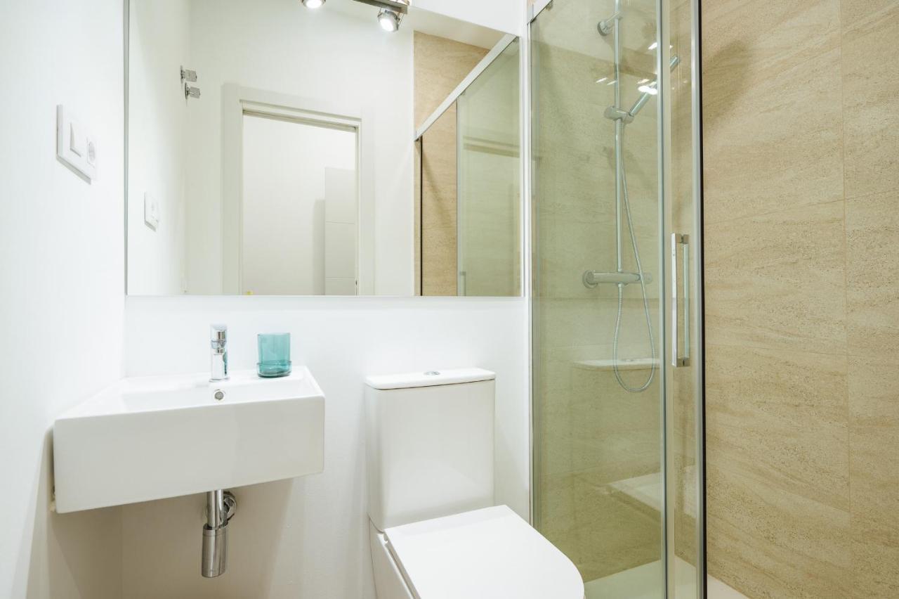 Urban Pulses Nervion Apartment Seville Ngoại thất bức ảnh